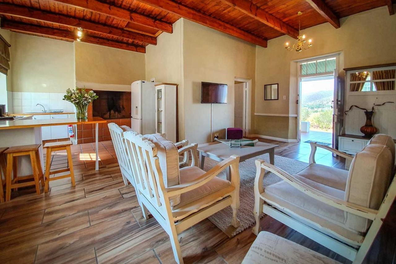 Berluda Farmhouse And Cottages Oudtshoorn Ngoại thất bức ảnh